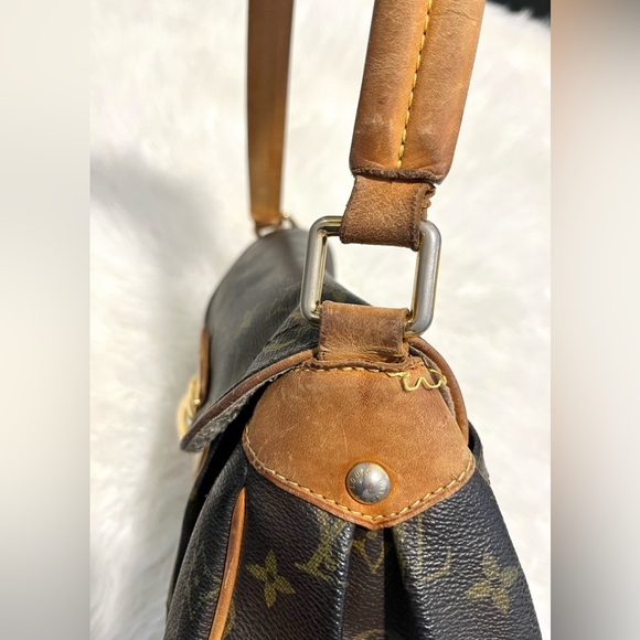 Authentic Louis Vuitton Beverly (**Has flaws)  Handbag Shoulder Bag Tote - Picture 8 of 16